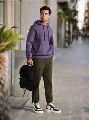 Spodnie jogger - zielony. Zielone joggery i bojówki Sinsay, m, bez wzorów, z bawełny. Za 49.99 zł.