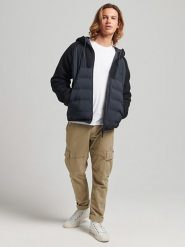 Superdry Kurtka przejściowa w kolorze granatowym rozmiar: XL. Niebieskie kurtki Superdry, xl, z aplikacjami, bez kaptura. Za 283.08 zł.