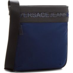 Saszetka VERSACE JEANS - E1YSBB36-70724 Nylon Macro 240. Saszetki i nerki marki Versace Jeans. W wyprzedaży za 279.00 zł.