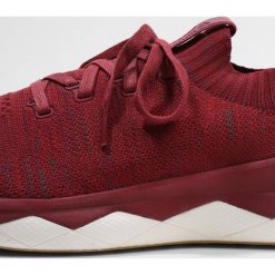 Reebok FLOATRIDE URBAN Obuwie do biegania treningowe maroon/smoky volcano/red. Buty do biegania marki Reebok, z materiału. W wyprzedaży za 356.95 zł.