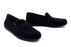 GEOX U450WA 00022 C4002 navy, mokasyny męskie. Czarne mokasyny Geox, bez wzorów, bez obcasa, bez zapięcia. Za 375.92 zł.