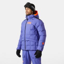 Kurtka z kapturem Helly Hansen Emiko Ridable. Fioletowe kurtki narciarskie i snowboardowe Helly Hansen, l, bez wzorów, narciarskie. W wyprzedaży za 1,598.00 zł.