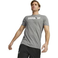 Koszulka fitness męska PUMA Performance Training Graphic. Szare buty do biegania Puma, bez wzorów, z poliesteru, bez zapięcia, na fitness i siłownię. Za 190.00 zł.
