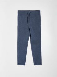 Spodnie jogger slim fit z domieszką wiskozy - granatowy. Niebieskie joggery i bojówki Sinsay, l, bez wzorów, z wiskozy, sportowe. Za 49.99 zł.