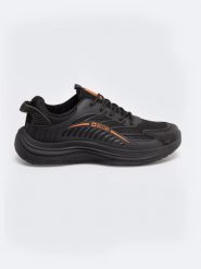 Sneakersy męskie czarne RR174559 906. Czarne buty sportowe casual BIG STAR, bez wzorów, bez zapięcia. W wyprzedaży za 159.99 zł.
