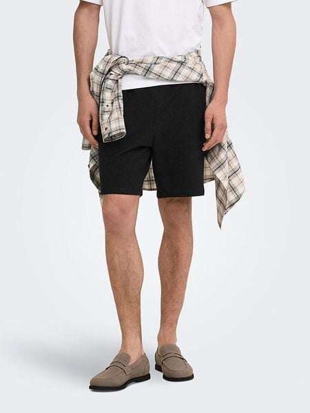 ONLY & SONS Szorty "Onskian" w kolorze czarnym rozmiar: S. Czarne szorty Only & Sons, s, bez wzorów. Za 65.54 zł.