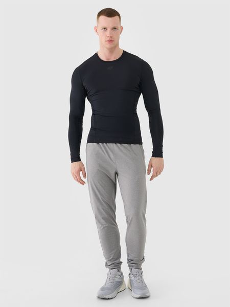 4F Spodnie treningowe szybkoschnące męskie - szare XL. Szare spodnie treningowe długie 4F, m, bez wzorów, z dresówki. Za 179.99 zł.