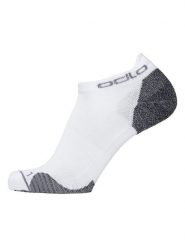 Odlo Skarpety "Ceramicool" w kolorze białym do biegania rozmiar: 45-47. Białe skarpety ODLO, bez wzorów, z materiału. Za 37.56 zł.