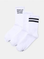 Prążkowane skarpetki 3 pack - biały. Białe skarpety Sinsay, bez wzorów, prążkowane. Za 17.99 zł.