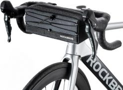 Wodoodporna torba na kierownicę rowerową z paskiem na ramię. Czarne torby na ramię ROCKBROS, bez wzorów, z materiału, na ramię, duże, bez dodatków. Za 83.20 zł.