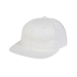 Czapka Mitchell & Ness tonal script deadstock. Białe czapki z daszkiem Mitchell & Ness, bez wzorów. Za 218.50 zł.