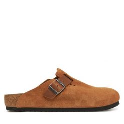 Klapki Birkenstock. Brązowe klapki Birkenstock, z zamszu. Za 549.99 zł.