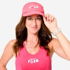 Czapka z daszkiem do biegania Kiprun 5 paneli "Bougeons en rose". Czerwone czapki z daszkiem KIPRUN, bez wzorów, z materiału. Za 49.99 zł.