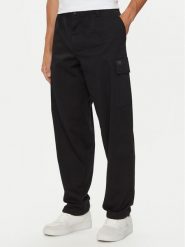 Calvin Klein Jeans Spodnie materiałowe J30J326848 Czarny Straight Fit. Czarne spodnie materiałowe Calvin Klein Jeans, m, bez wzorów, z bawełny. Za 299.99 zł.