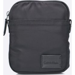 Calvin Klein Jeans - Saszetka Ease Mini. Saszetki i nerki marki Calvin Klein Jeans. W wyprzedaży za 179.90 zł.