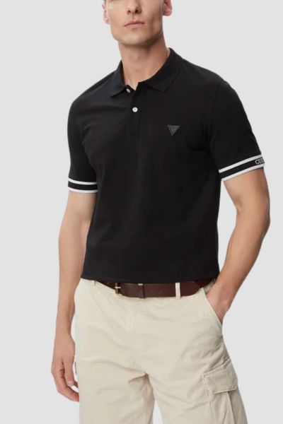 GUESS Czarny męski t-shirt polo Lyle, Rozmiar M. Czarne koszulki polo Guess, m, z aplikacjami, bez kołnierzyka, bez ramiączek. Za 379.99 zł.