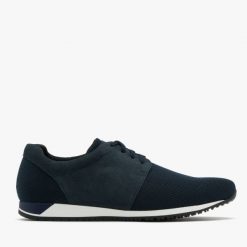 Granatowe sportowe półbuty męskie DARON. Niebieskie eleganckie półbuty Ryłko, bez wzorów, ze skóry, bez obcasa, bez zapięcia. Za 429.99 zł.