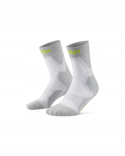 Skarpety kompresyjne do połowy łydki z amortyzującą wyściółką unisex CEP. Niebieskie skarpetki sportowe CEP, bez wzorów, z dzianiny. Za 79.00 zł.