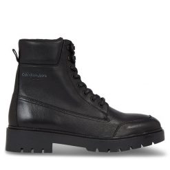 Trapery Calvin Klein Jeans. Czarne trapery Calvin Klein Jeans, z jeansu, bez zapięcia. Za 949.99 zł.