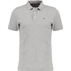 Tommy Jeans ORIGINAL FINE SLIM FIT Koszulka polo light grey. Koszulki polo sportowe marki Tommy Jeans. Za 249.00 zł.