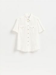 Koszula regular fit - biały. Białe koszule Reserved, l, bez wzorów, z bawełny, bez kołnierzyka, bez ramiączek. Za 139.99 zł.