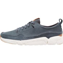 Clarks TRIACTIVE RUN Tenisówki i Trampki blue. Buty do biegania marki Clarks. W wyprzedaży za 367.20 zł.