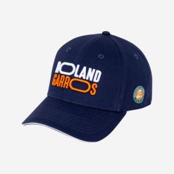 Czapka tenisowa Roland Garros logo RG. Czapki z daszkiem ROLAND GARROS, bez wzorów, z bawełny. Za 79.99 zł.