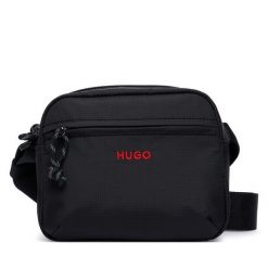 Saszetka HUGO. Czarne torby na ramię Hugo, bez wzorów, małe, bez dodatków. Za 339.99 zł.