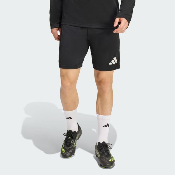 Szorty treningowe Entrada 26. Białe krótkie spodenki sportowe Adidas, bez wzorów. Za 99.95 zł.