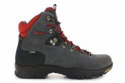 Buty trekkingowe męskie Chiruca Dynamic. Czerwone buty turystyczne Chiruca, bez wzorów, z gore-texu, bez zapięcia, outdoorowe, gore-tex. Za 881.00 zł.