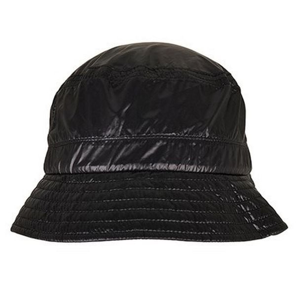 Nylonowa Lekka Czapka Z Daszkiem. Czarne czapki z daszkiem FLEXFIT, bez wzorów, z materiału. Za 99.99 zł.