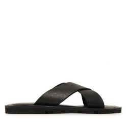Klapki Emporio Armani. Czarne klapki Emporio Armani. Za 1,049.00 zł.
