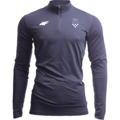 Longsleeve funkcyjny męski Chorwacja Pyeongchang 2018 TSMLF750 - grafit. Szare bluzy marki 4F, na zimę, z napisami, z dzianiny, z dekoltem na plecach. W wyprzedaży za 99.99 zł.