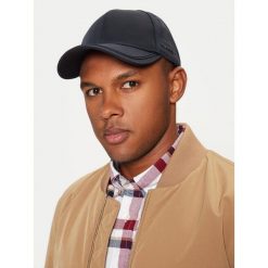 Czapka z daszkiem Calvin Klein. Niebieskie czapki z daszkiem CALVIN KLEIN, bez wzorów. Za 139.99 zł.