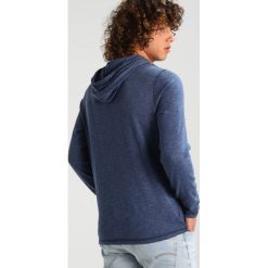 Abercrombie & Fitch Bluza z kapturem dark navy. Bluzy z kapturem marki Abercrombie & Fitch, m, z bawełny, z kapturem. W wyprzedaży za 148.85 zł.