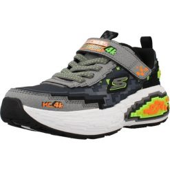 Buty SKECHERS MEGA-CRAFT 4K Szary. Szare buty turystyczne Skechers, bez wzorów, z syntetyku, bez zapięcia, na fitness i siłownię. Za 245.99 zł.