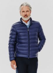 PAKO LORENTE – Krótka pikowana kurtka w kolorze granatowym. Kurtki Pako Lorente, na jesień, bez wzorów, bez kaptura. Za 299.99 zł.