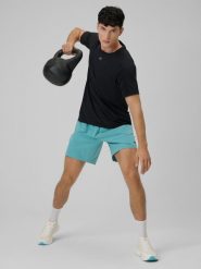 Spodenki treningowe szybkoschnące męskie 4F 4FRSS26TFSHM1662. Niebieskie krótkie spodenki sportowe 4F, l, bez wzorów, z elastanu. Za 99.99 zł.