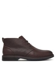 Clarks Trzewiki Aldwin 2 Chukka 26327143 Brązowy. Brązowe botki sznurowane Clarks, bez wzorów, ze skóry, bez obcasa, bez zapięcia. Za 519.99 zł.