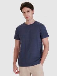4F T-shirt regular ze strukturalnej dzianiny męski - szary M. Szare t-shirty 4F, m, bez wzorów, z bawełny, bez kołnierzyka, bez ramiączek. W wyprzedaży za 39.99 zł.