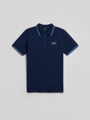 4F Koszulka polo regular męska - granatowa M. Niebieskie koszulki polo sportowe 4F, m, bez wzorów, z dzianiny, bez kołnierzyka, bez ramiączek, tenisowe. Za 99.99 zł.