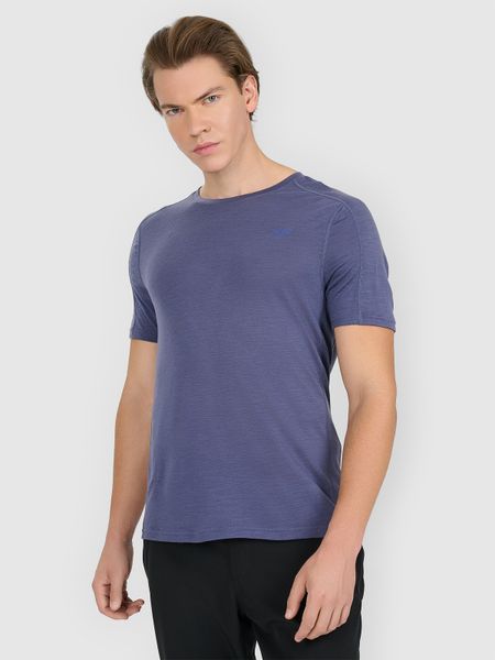 4F Koszulka trekkingowa z wełną merino męska - niebieska S. Niebieskie t-shirty 4F, m, bez wzorów, z materiału, bez kołnierzyka, bez ramiączek. W wyprzedaży za 169.99 zł.