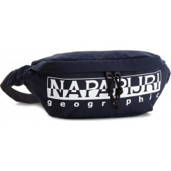 Saszetka NAPAPIJRI - Happy Bum Bag N0YI0J Blue Marine 176. Niebieskie saszetki i nerki Napapijri, bez wzorów, z materiału, bez dodatków. W wyprzedaży za 129.00 zł.