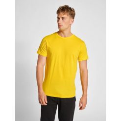 Koszulka Hummel Red Basic. Żółte t-shirty sportowe Hummel, bez wzorów, z bawełny, bez ramiączek, na fitness i siłownię. Za 117.00 zł.