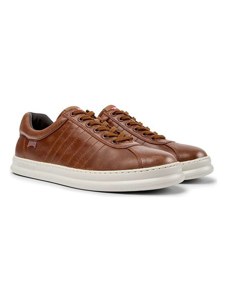 Camper Skórzane sneakersy w kolorze jasnobrązowym rozmiar: 44. Brązowe buty sportowe casual Camper, bez wzorów, bez zapięcia. Za 301.48 zł.