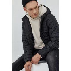 Only & Sons kurtka męska kolor czarny przejściowa. Czarne kurtki Only & Sons, l, bez wzorów, z kapturem. Za 189.99 zł.