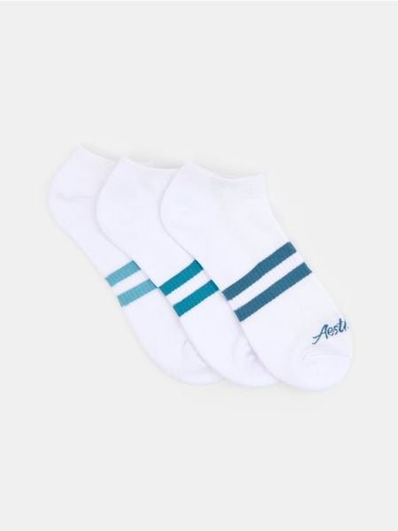 Krótkie skarpetki 3 pack - biały. Białe skarpety Sinsay, bez wzorów. Za 12.99 zł.