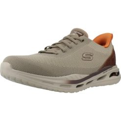 Buty SKECHERS ARCH FIT ORVAN Zielony. Zielone buty trekkingowe Skechers, bez wzorów, z tkaniny, bez zapięcia. Za 406.99 zł.
