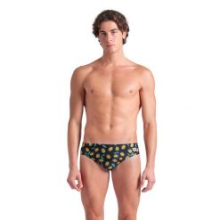 Kąpielówki Męskie Arena Briefs. Zielone kąpielówki Arena, m, bez wzorów. Za 184.99 zł.