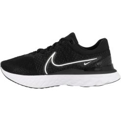 Buty do biegania męskie Nike React Infinity Run Flyknit 3. Czarne buty do biegania Nike, bez wzorów, z materiału, bez zapięcia, do biegania. Za 823.00 zł.